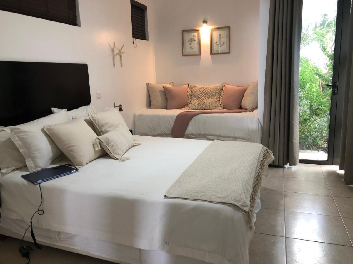 Beach Apartment - Trou Aux Biches - Ground Floor Mont-Choisy Kültér fotó